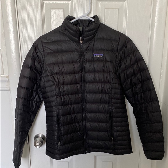 Patagonia Jackets & Blazers - Patagonia Black Puffer Jacket Lightweight Warmth
